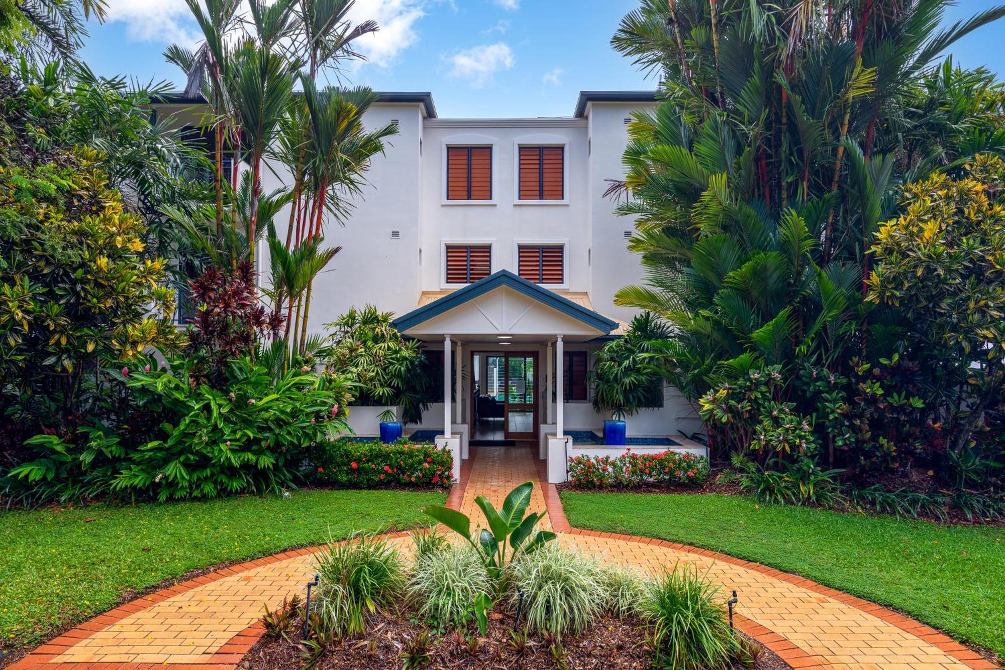Meridian At Port Douglas - Adults Only Екстериор снимка